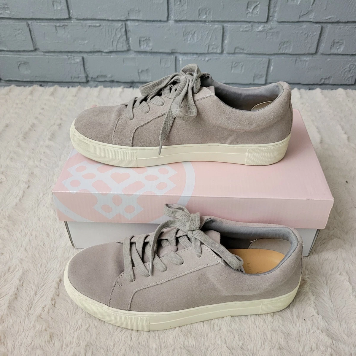 Grey suede tennis best sale shoes