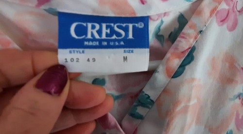 Womens Crest Scrub Top Size Medium Pastel Floral Print with Three Pockets - Picture 2 of 5