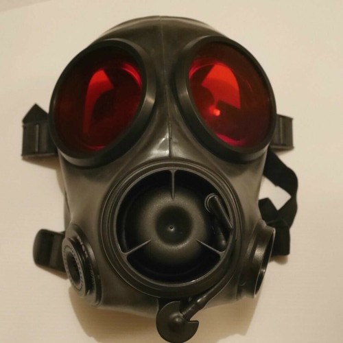 FM12 GAS MASK OUTSERTS GENUINE SAS RED RUBBER LENSES (GAS MASK NOT