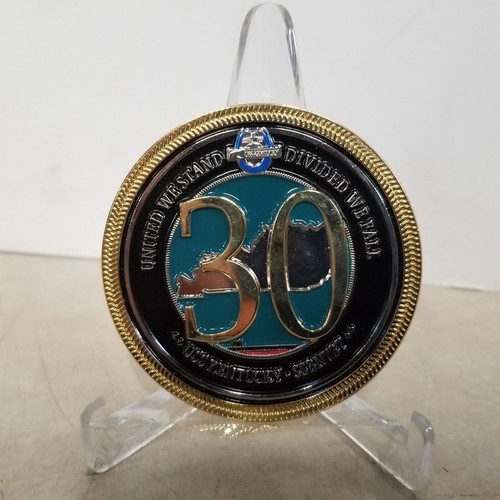 USS Kentucky SSBN 737 "United We Stand Divided We Fall" Challenge Coin - Picture 6 of 10