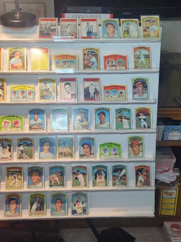 +A - HUGE! 1972 Topps 77 card lot: Stargell,Torre,Earl Williams RC,etc. NO DUPS! - Picture 4 of 8