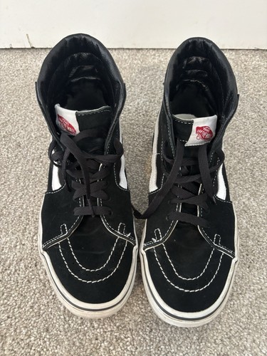Vans Classic High Tops Women’s 9 / Men’s 7.5