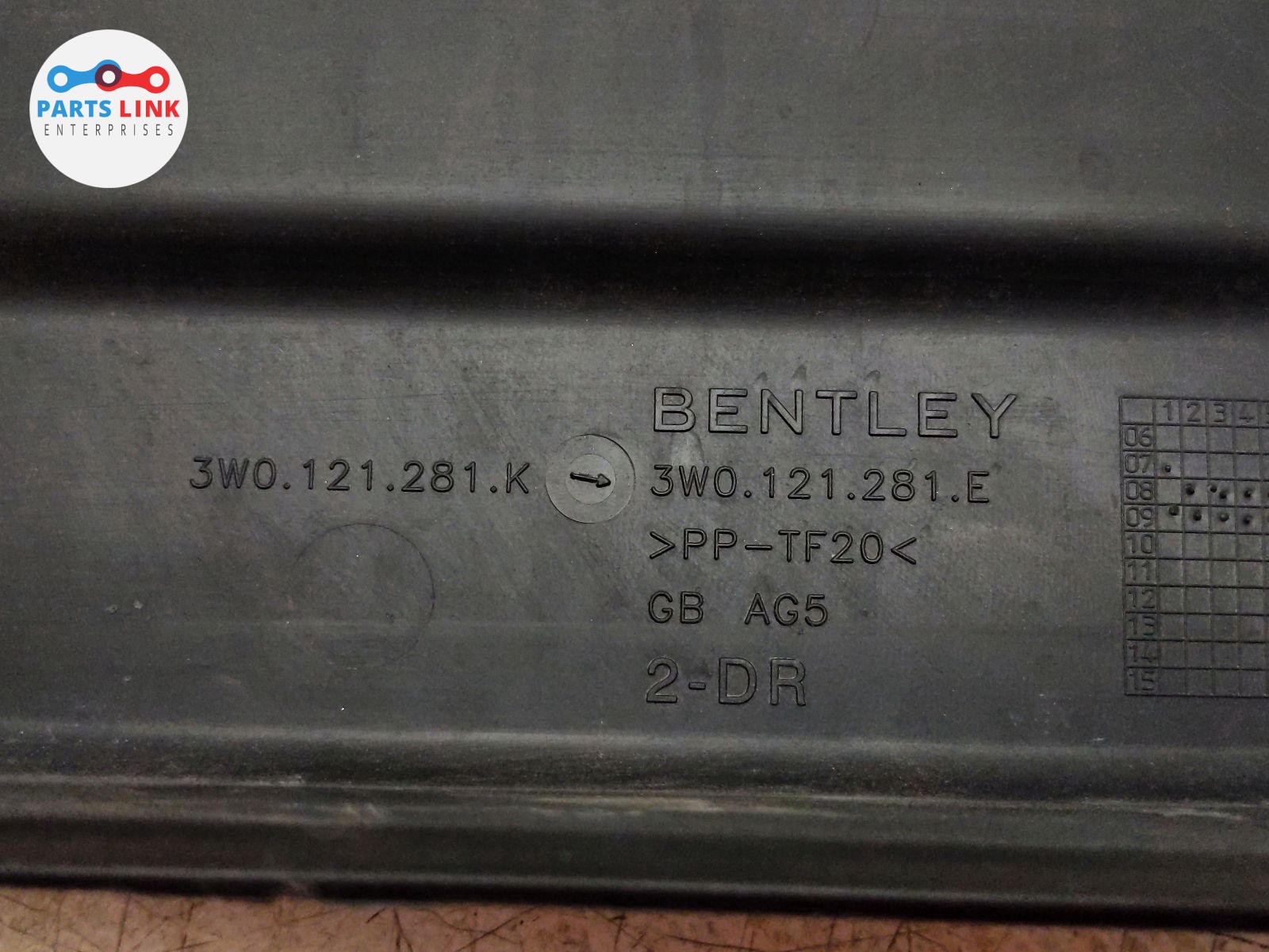 2006-12 BENTLEY CONTINENTAL FLYING SPUR RADIATOR AIR GUIDE DUCT BRACKET TRIM 3W2