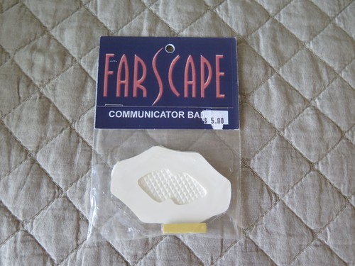 FARSCAPE COMMUNICATOR BADGE RESIN MODEL KIT PROP REPLICA NEW UNFINISHED
