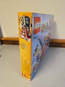 LEGO Creator 7347 Highway Pickup  3-in-1 Wrecker Tow Truck Crane Sports Car New 