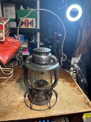 Lehigh Valley Railroad Dietz Vesta Lantern w Clear Globe LVRR