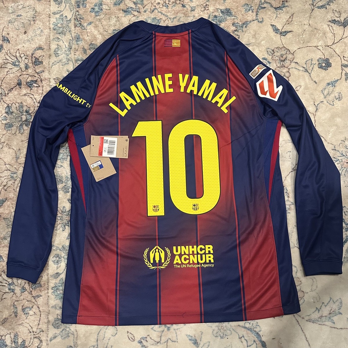 FCバルセロナ LAMINE YAMAL 10番シャツ Lamine Yamal's No. 10 Shirt 'Sets Unprecedented Landmark