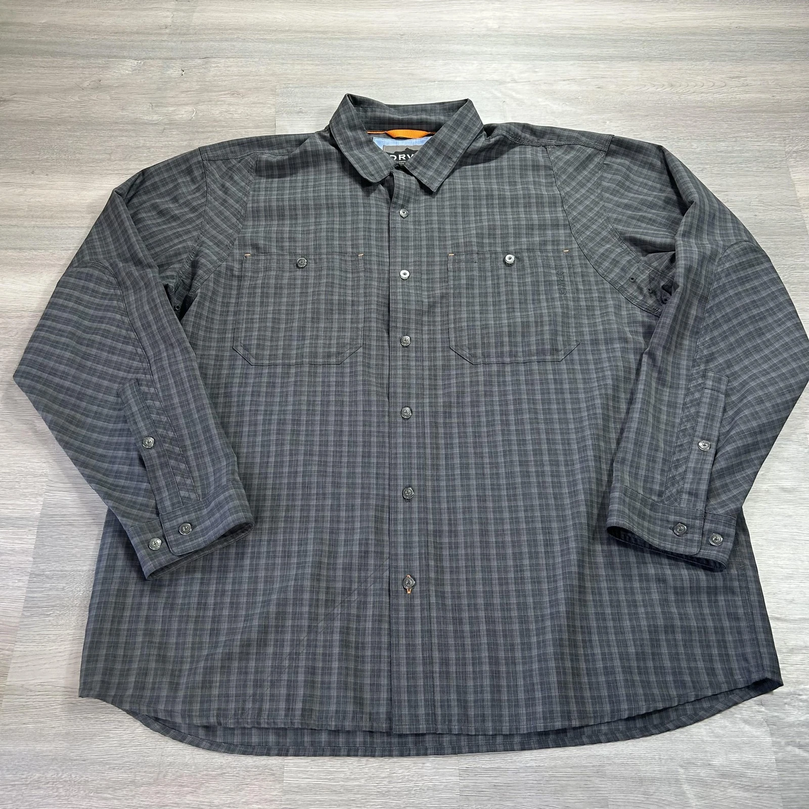 Orvis Trout Bum Shirt Mens XL Gray Plaid Button Up Active Fit Outdoor Hiking