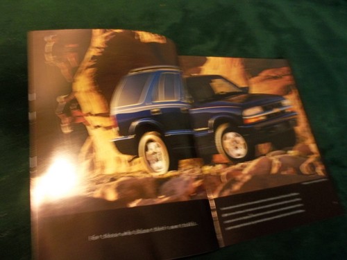 Como nuevo 2000 Chevrolet Chevy Blazer 36 páginas folleto de ventas original del concesionario (caja 310) - Imagen 2 de 7