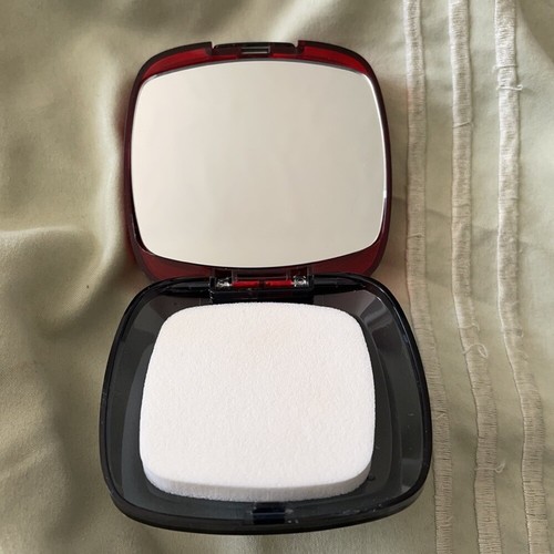 L’Oreal Infallible Waterproof Foundation In A Powder, 180/Linen - Picture 5 of 5