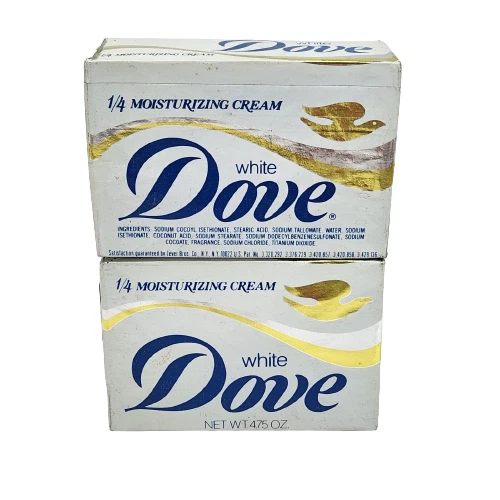 2 VINTAGE DOVE 1 4 MOISTURING CREAM SOAP WHITE BATH BEAUTY BARS