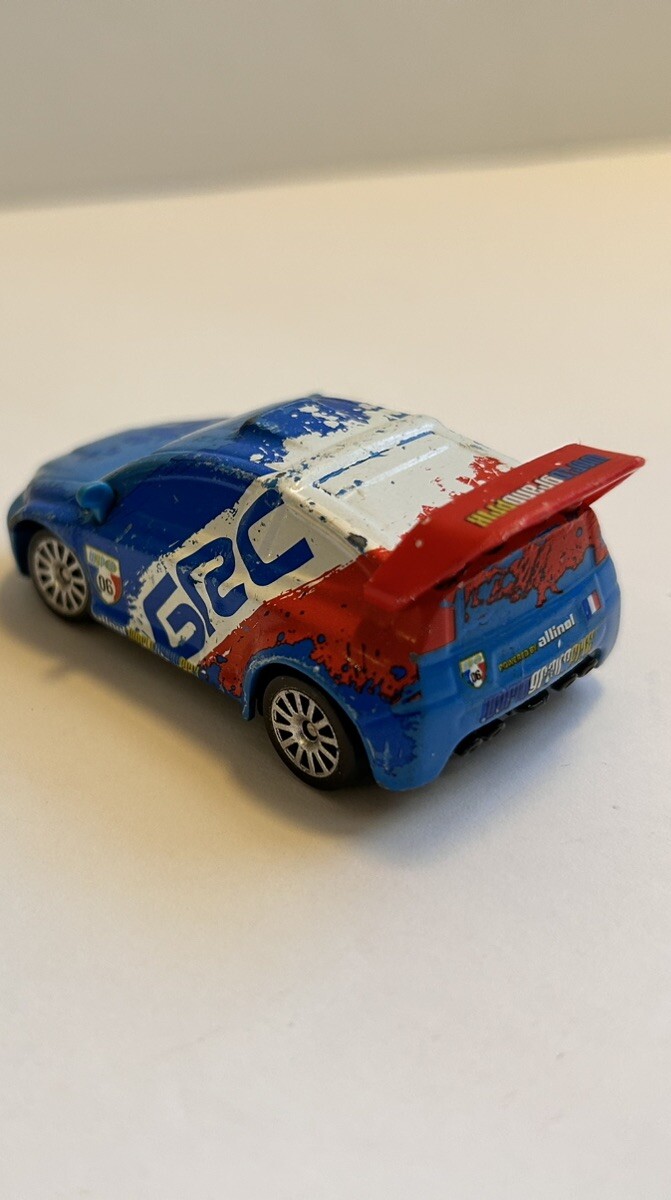Picture 7 of 24