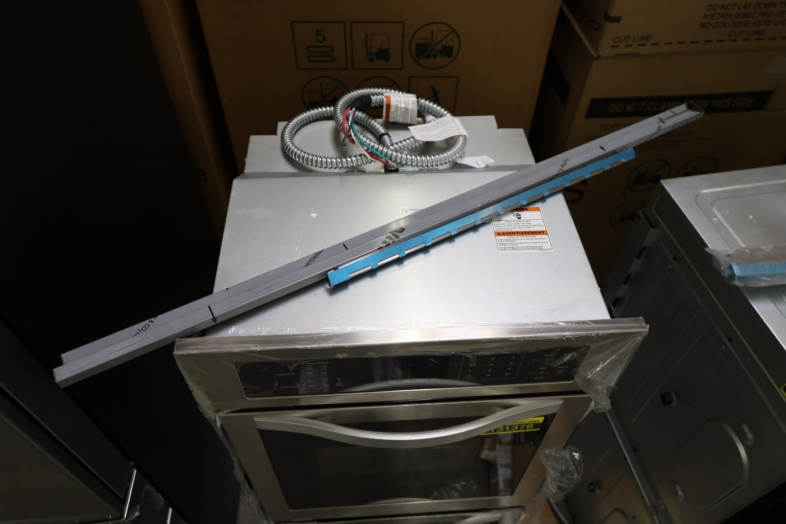 Frigidaire FFET3026TS 30" Stainless Electric Double Wall Oven NOB