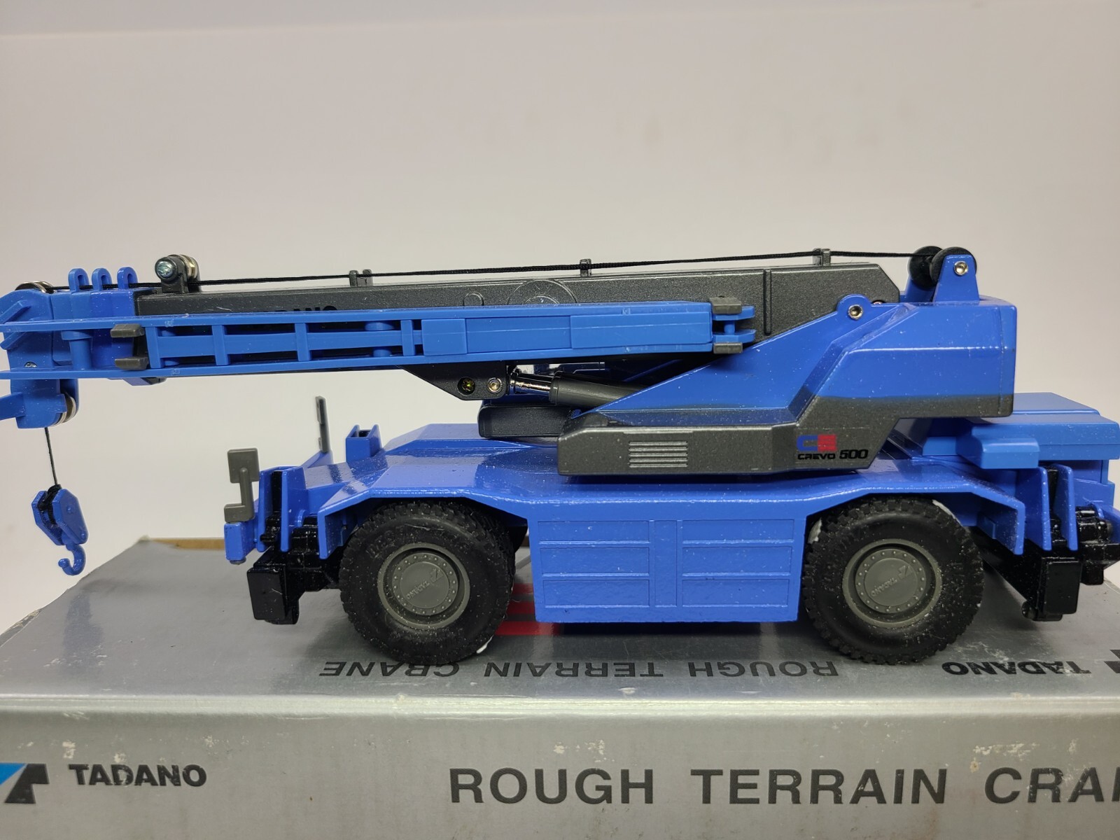 TADANO CREVO 500 Tadano TR-500M-3 50-ton Rough Terrain Crane For