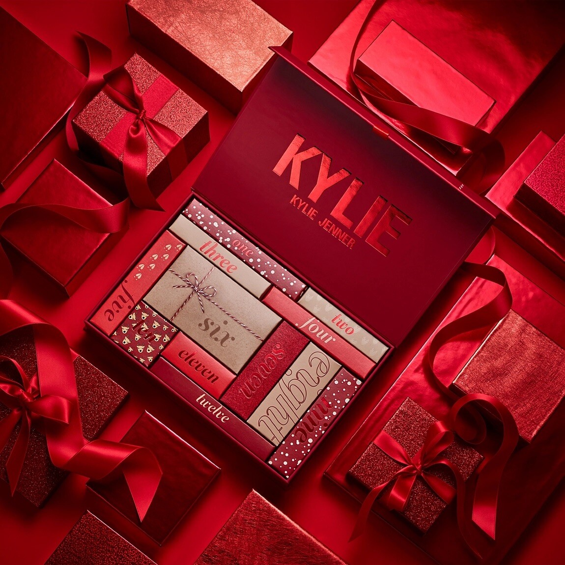 カイリージェンナーアベントカレンダー Kylie Cosmetics 12 DAYS OF KYLIE ADVENT CALENDAR | eBay