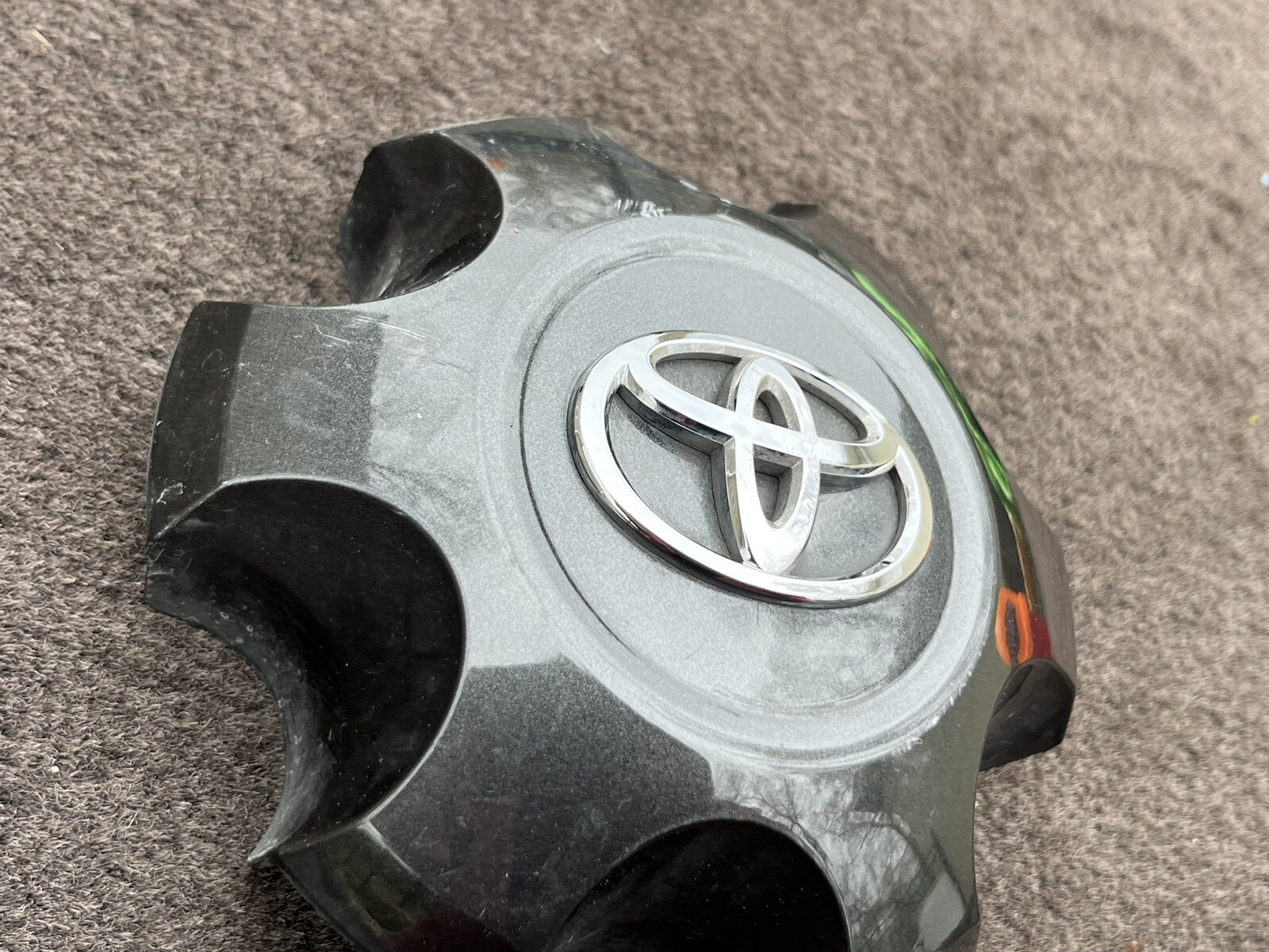 16 17 18 19 Toyota Tacoma TRD Alloy Wheel Charcoal Center Cap 4260B-04060