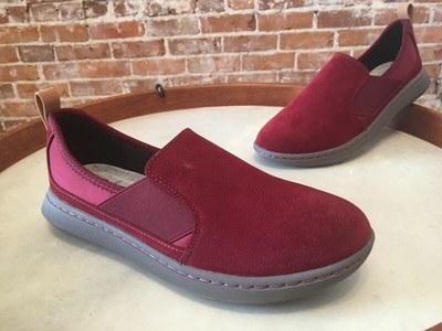 clarks step move fly