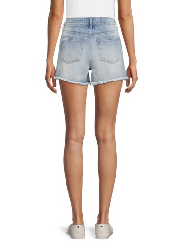 Time and Tru Women's High Rise Frayed Hem Vintage Denim Short, Light Wash, 4 - Picture 4 of 5