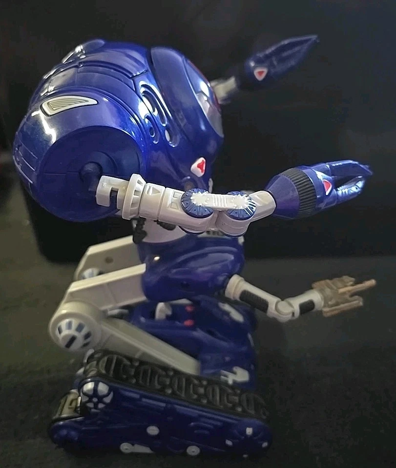 LOST IN SPACE ROBOT With Lights And Battle Sounds (Trendmasters, 1997) Working - Image 2 of 4