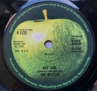 THE BEATLES "HEY JUDE" 45 RARER DARK MATT APPLE LABELS  WITH NO S.I.U.K.EX+