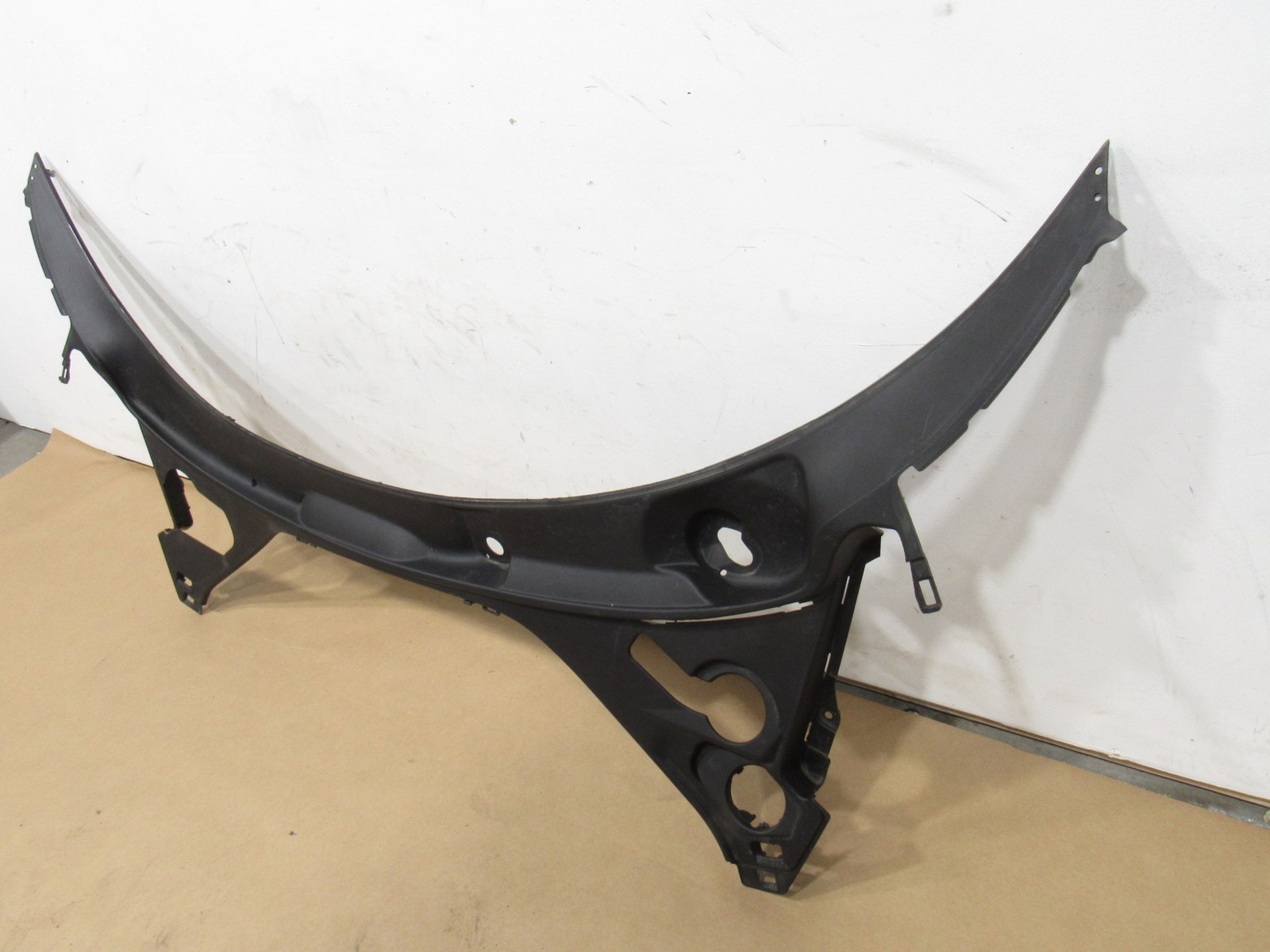 17-20 Mclaren 720S 720 2020 Front Windshield Wiper Cowl Cover Trim Panel ;