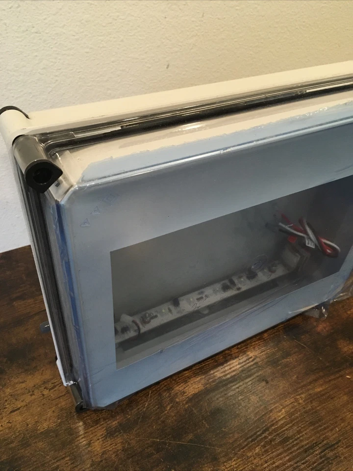 全新 Stanpro RMR1WMGY‐GY1B 防水 LED 出口标志 – NEMA4X – 灰色 Housi — 第 3/4 张图片