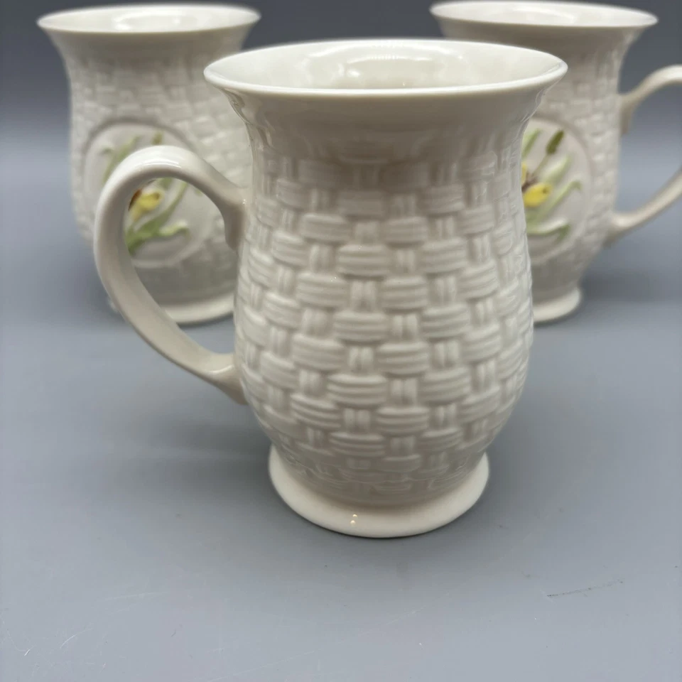 Juego de 3 tazas mariposa amarillas de verano Belleek Ireland Foto 4 de 4