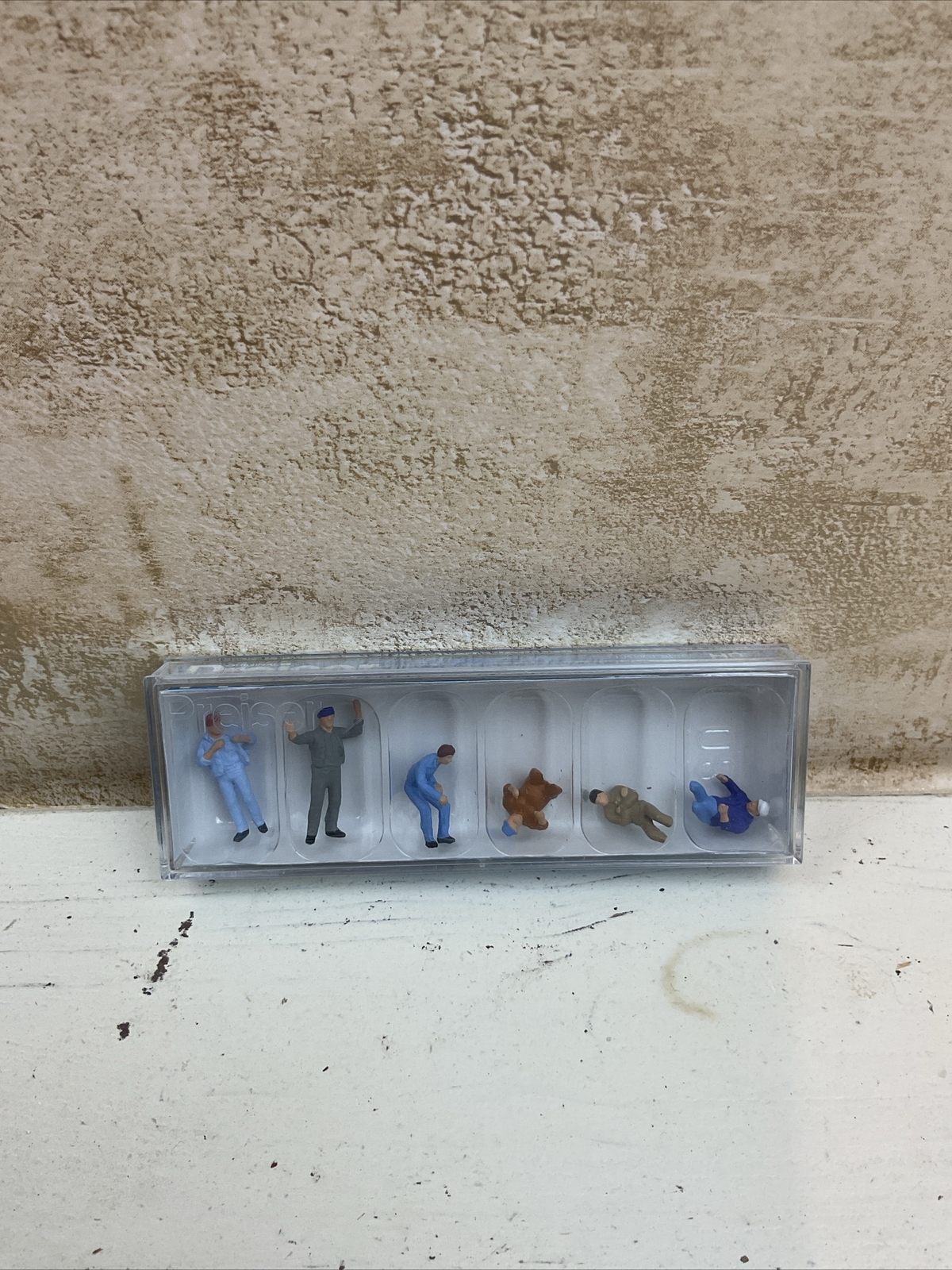 PREISER #14009, HO 1:87, TRUCKERS, MODEL RAILWAY FIGURES