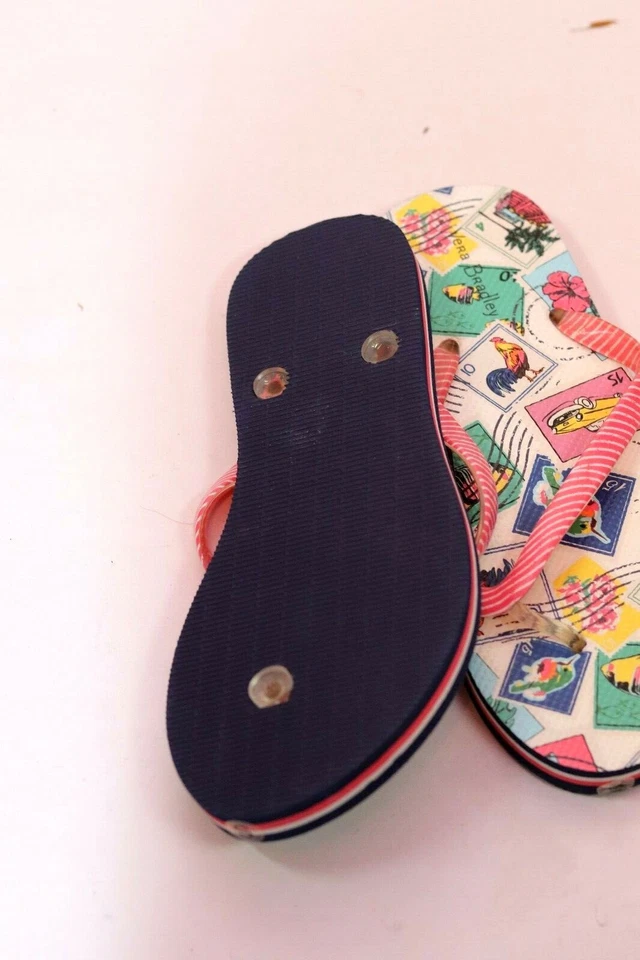 NUEVA CHANCLA VERA BRADLEY ROSA MULTI GOMA TALLA PEQUEÑA Foto 3 de 3