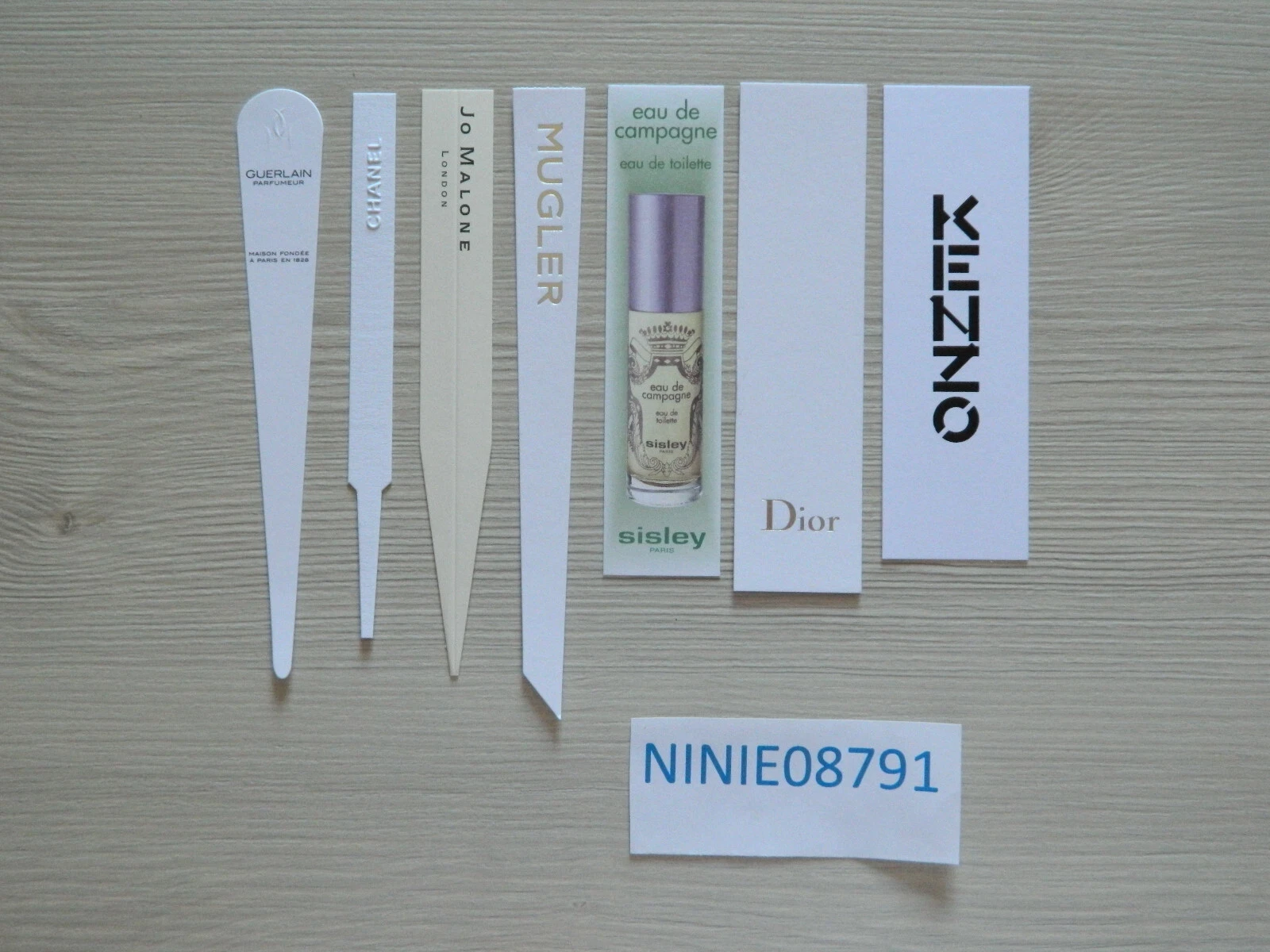 NEUF Carte a Parfumer CHANNEL KENZÔ MUGLER GUERLAÎN DIÔR SISLEY MALONE perfume
