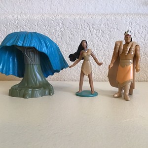 pocahontas burger king toys