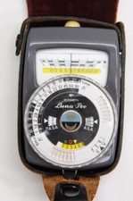 Gossen Luna Pro Light Meter w/ Case and Strap NJL019148 