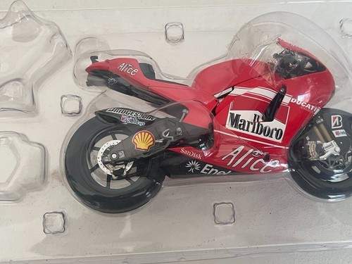 1:12 Minichamps Ducati C. Stoner Marlboro Decalls Conversion Moto GP 2009 - Afbeelding 8 van 11