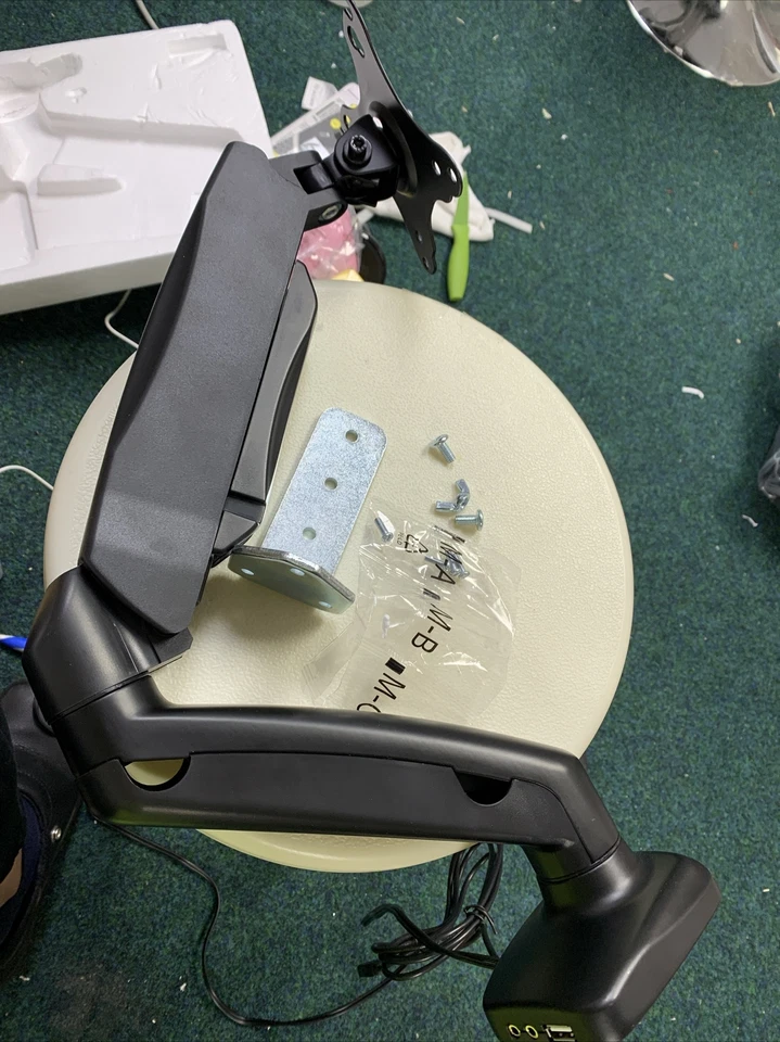 VonHaus Single Monitor Stand for 17-32" Screens,Adjustable Mount *SCREWS MISSING - Image 2 of 4