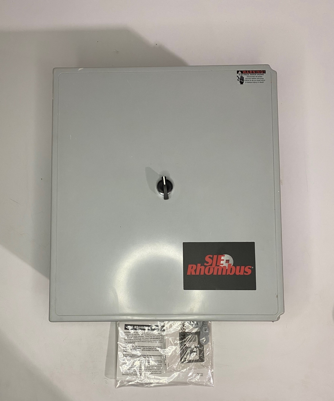ONE (1) SJE-RHOMBUS Pump Float Control Panel PRO31-140 1PH 120V TYPE 4X (NEW)