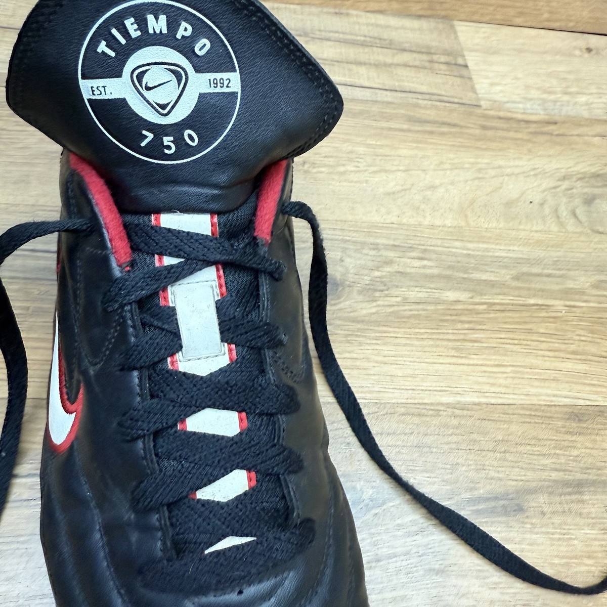 Nike Tiempo 750 Soccer Cleats Men's Size 8.5 Black Red White