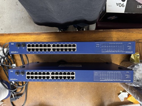 NETGEAR ProSafe GS724T Pv2 Smart Managed Switch 24 Port PoE+ Gigabit - Photo 3/8