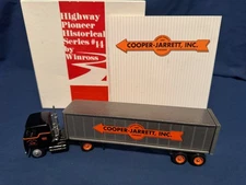 Winross - Cooper Jarrett Motor Freight truck with box
