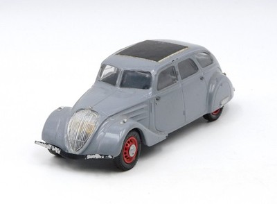 Dubray Peugeot 402 1935 tourisme 1:43 plastic model car grey France
