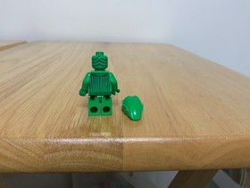 LEGO Super Heros Green Goblin 4851 4852 NOT Gold Eyes