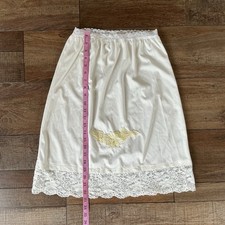 VINTAGE Wmns M Ivory Lace Half Slip Skirt Floral Applique Elastic Waist 181216