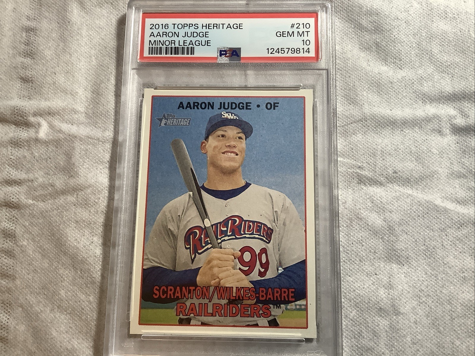 2016 Topps Heritage Aaron Judge Minor League #210 PSA 10 GEM MINT Pre RC Rookie