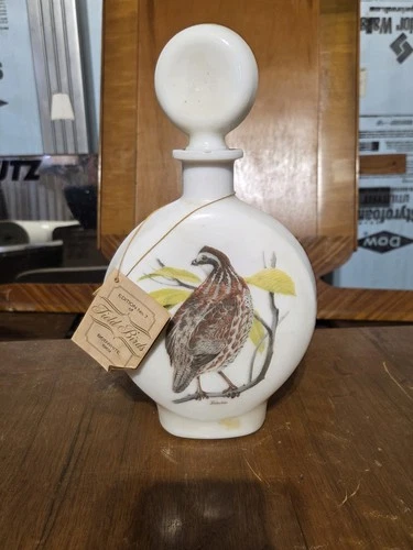 Bobwhite VTG 1969 Edition #7 Dant Whiskey Milk Glass Lidded Decanter