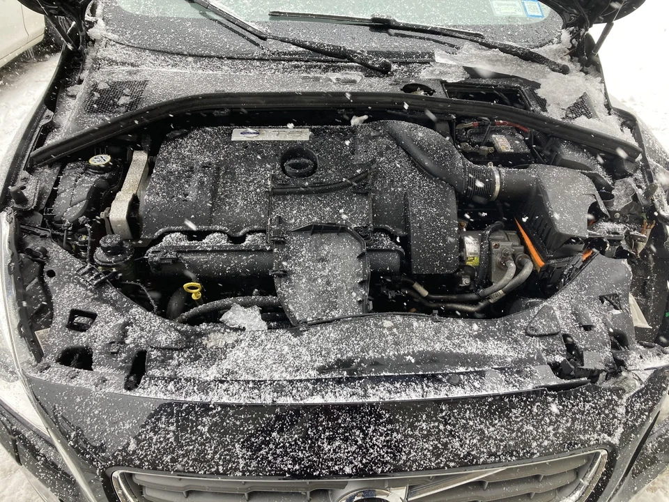 13 VOLVO SERIE 60 Eje Eje Pasajero Siderear S60 (awd) Foto 3 de 4