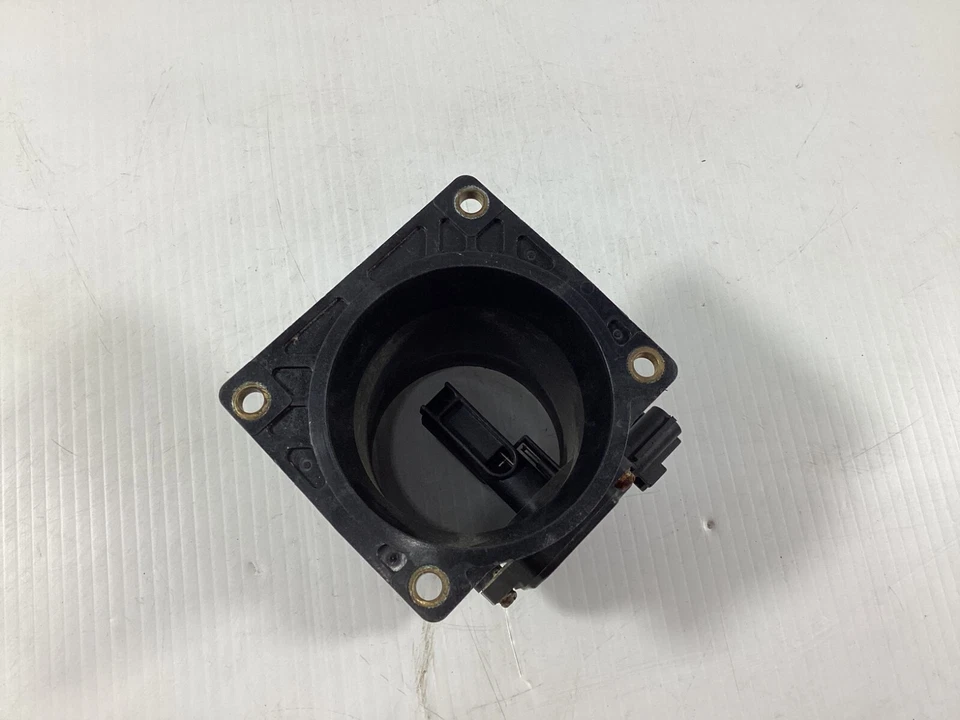 Sensor de flujo de aire másico MAZDA MPV MAF 2000-2006 OEM. Foto 2 de 4