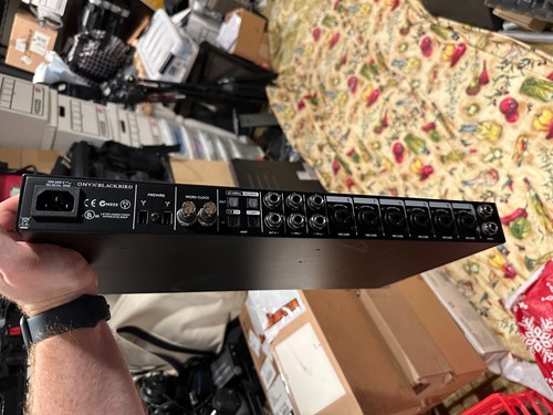 Mackie Onyx Blackbird 16x16 FireWire Recording Interface - Picture 2 of 3