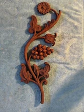 Cast Iron Grape Vine Pediment Decor Heavy Duty 8.5lb Rustic Floral Barn Wall VTG