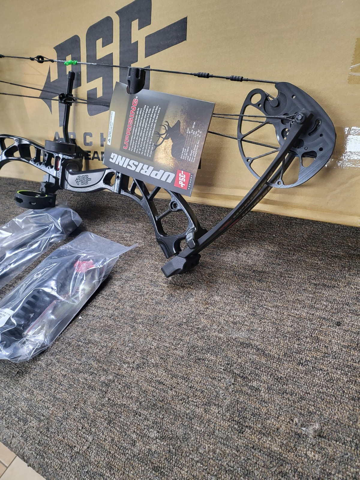 PSE Uprising 12-72lbs Right Hand Black Youth Compound Bow Ready to Shoot New NIB