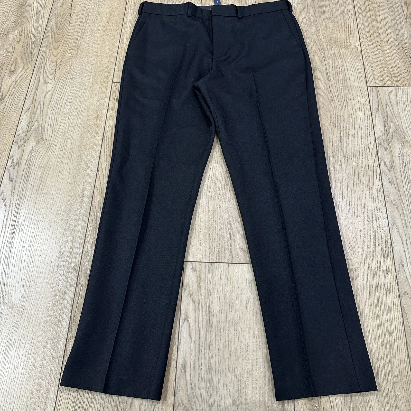 NWT Dockers Dress Pants Men's 36/32 Black 100% Polyester Straight Leg