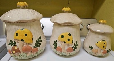 Vtg ARNELS Ceramic 3 Piece Mushroom Canister Set Plus Lids 8'', 10'', 12'' (READ) 